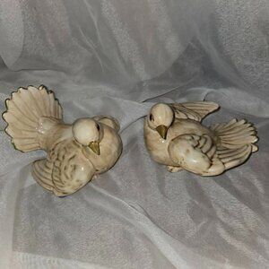 Vtg Dove Figurine Doves Ceramic Tan Cream Gold Japan Set of 2